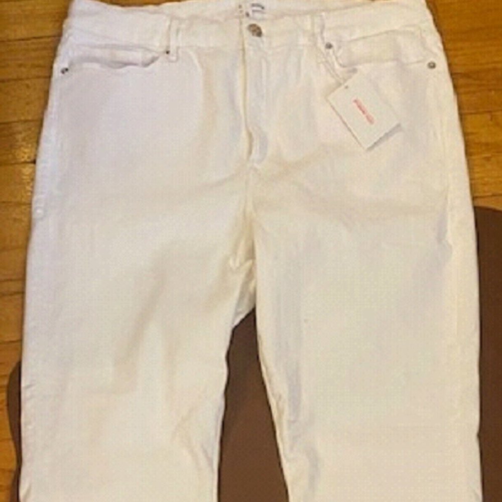 NWT Good American Good Legs Jeans